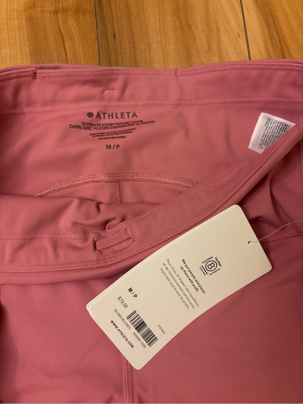 Athleta Ultimate Stash Pocket Capri Leggings in Dusty Rose - Picture 3 of 3